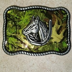 New horse and horseshoe Belt buckle approximately 3.5"